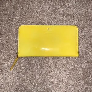 Kate Spade Wallet / Clutch
